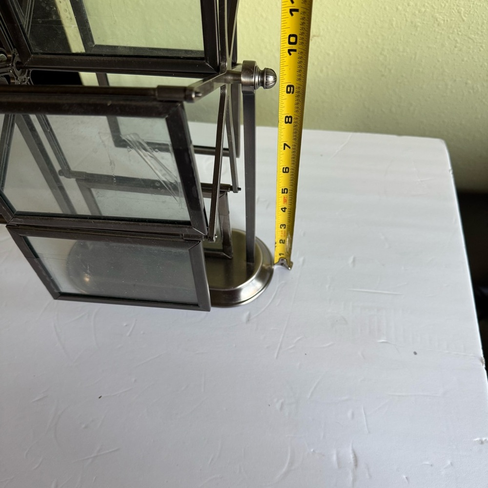 Rotating metal 6 Photo Frame - Picture 2 of 7